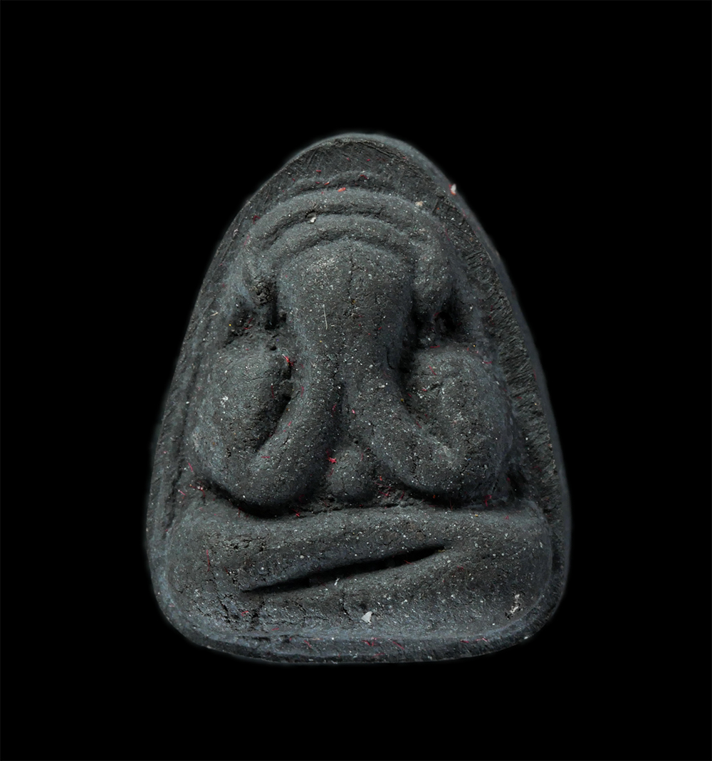 18Aug24 (79)p.jpg - พระปิดตา วัดป่า อรัญญิกาวาส จ.ชลบุรี มวลสารพระปิดตาหลวงปู่เฮี้ยง เนื้อผงพุทธคุณ ผงว่าน ผงใบลาน | https://kamulet.in.th